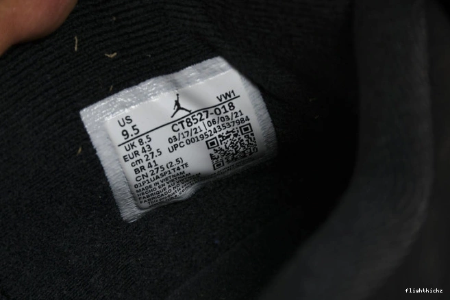 Black 4 Game CT8527-018 Retro Royal Jordan 0717